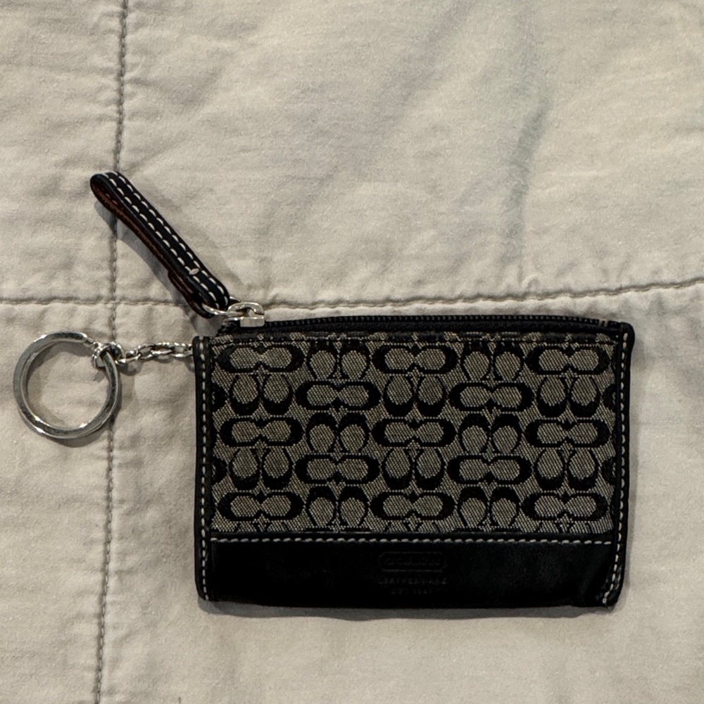 Vintage Coach Black and Gray Signature Logo Keychain Skinny Wallet